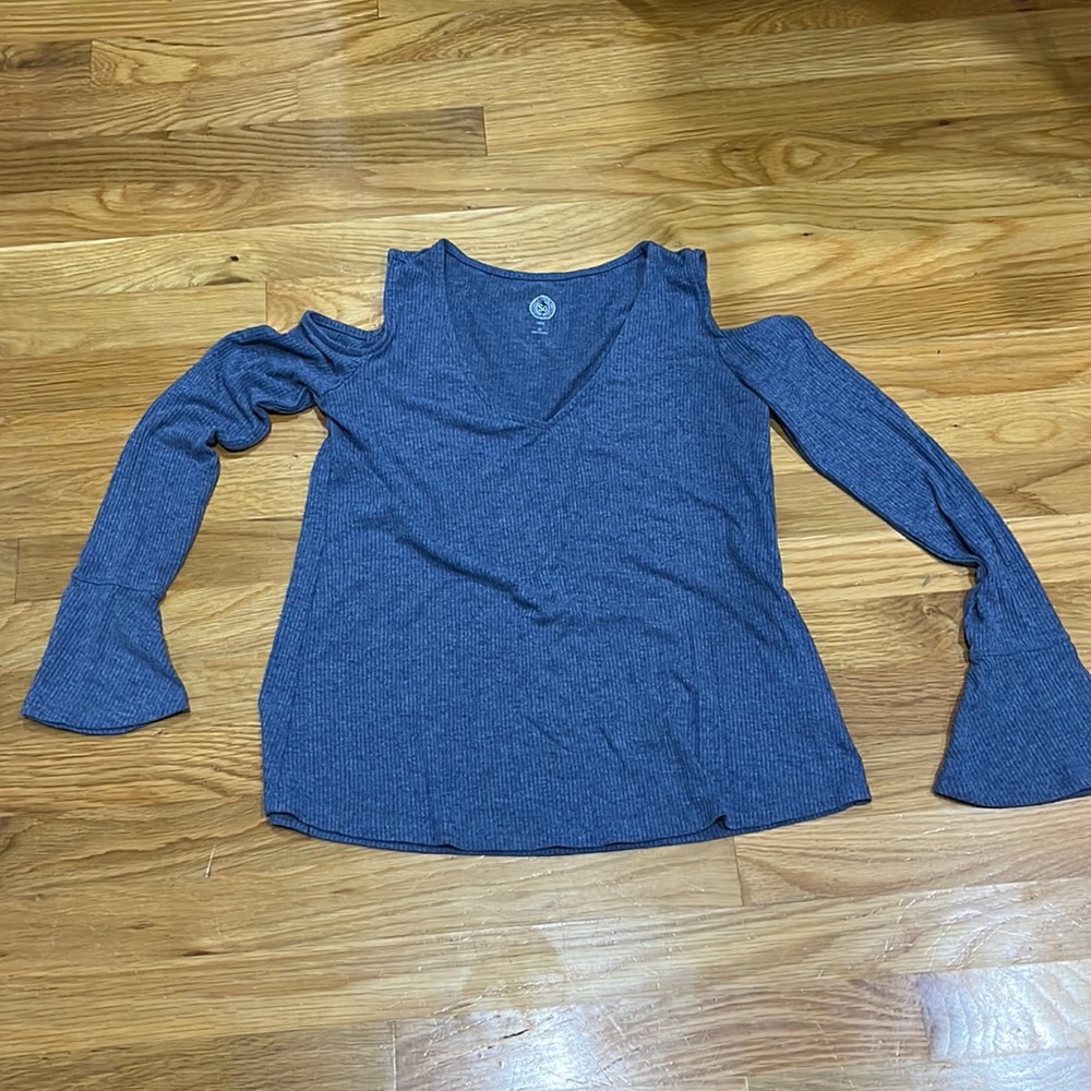 SO Women’s No Shoulder Long Sleeve Top Size XS